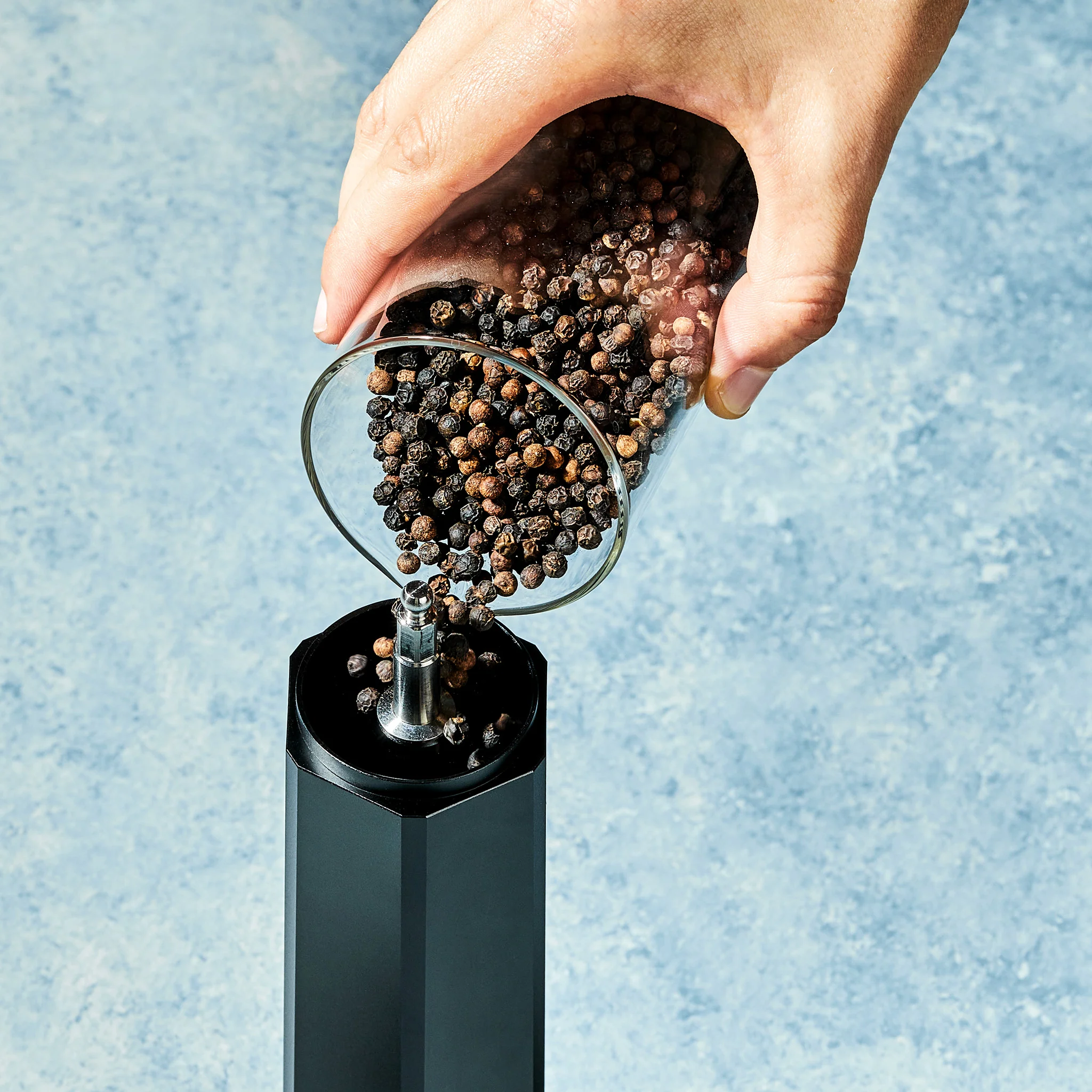 HexMill Salt and Pepper Grinder Set - Image 7